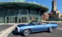 Bruce Springsteen y su Camaro azul en Asbury Park